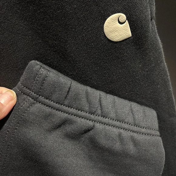 Carhartt Relaxed Fit Midrise joggers,elastic drawstring waist,hip & a zip pocket - Picture 3 of 9